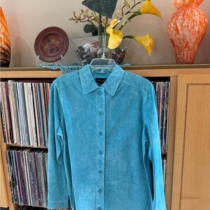 PRICE DROP: NWT C’EST CITY, 10, butter-soft SUEDE, long length BOYFRIEND SHIRT